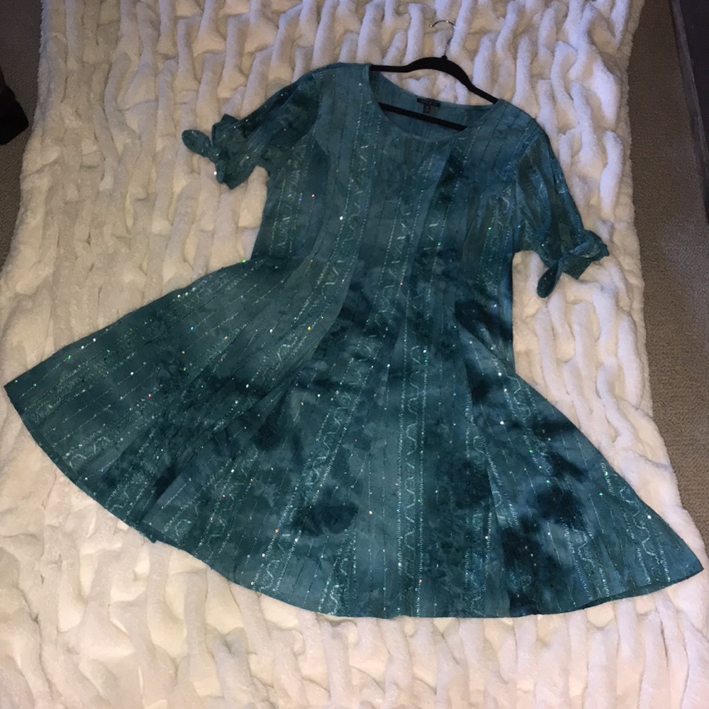 Sami & Jo Plus Turquoise dress with sequins